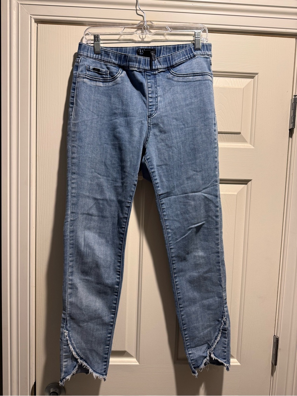 Women’s Light Blue Ankle Skinny Jeans with Frayed Split Hem
